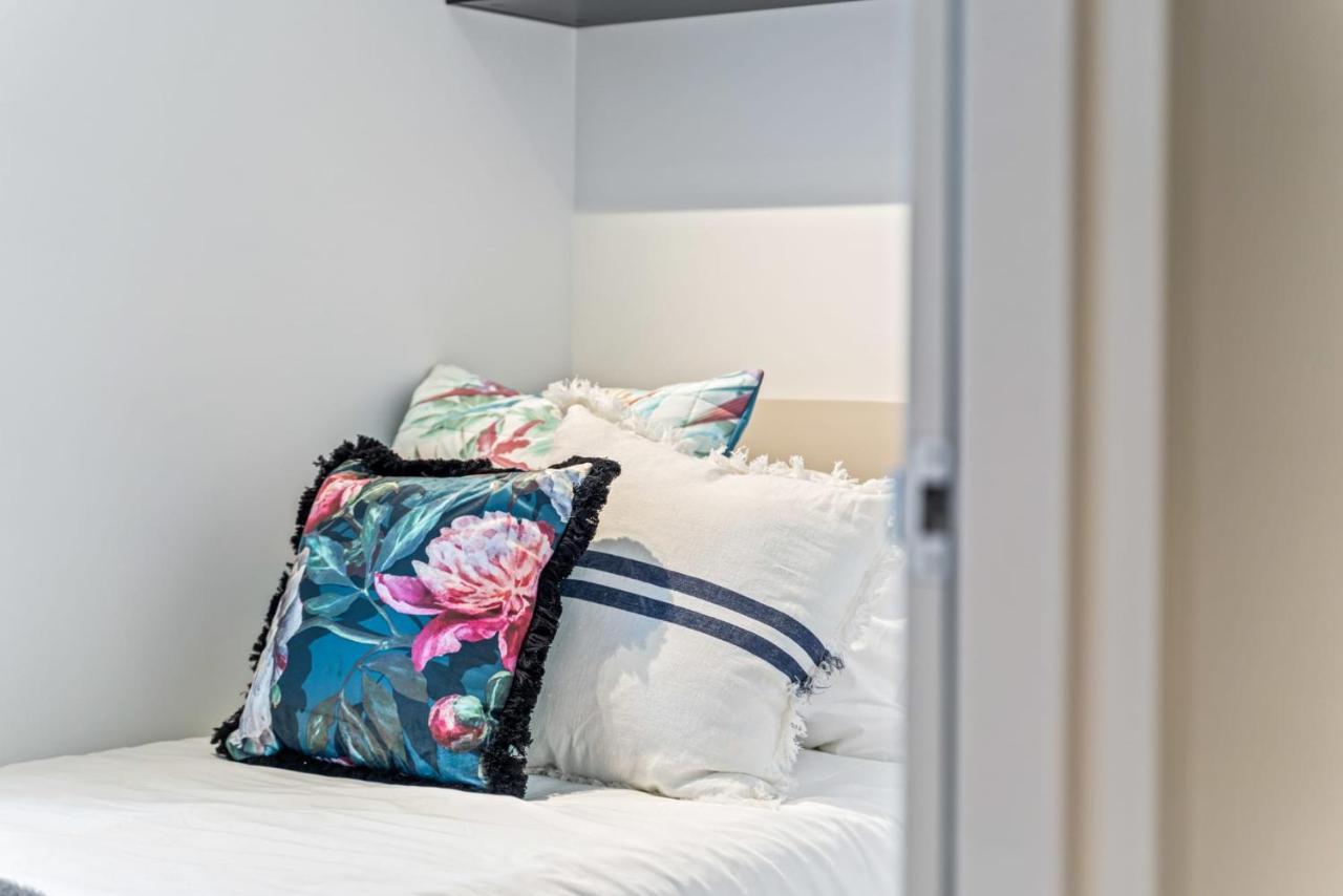 Modern Co-Living Apartments In Perth Central Екстериор снимка