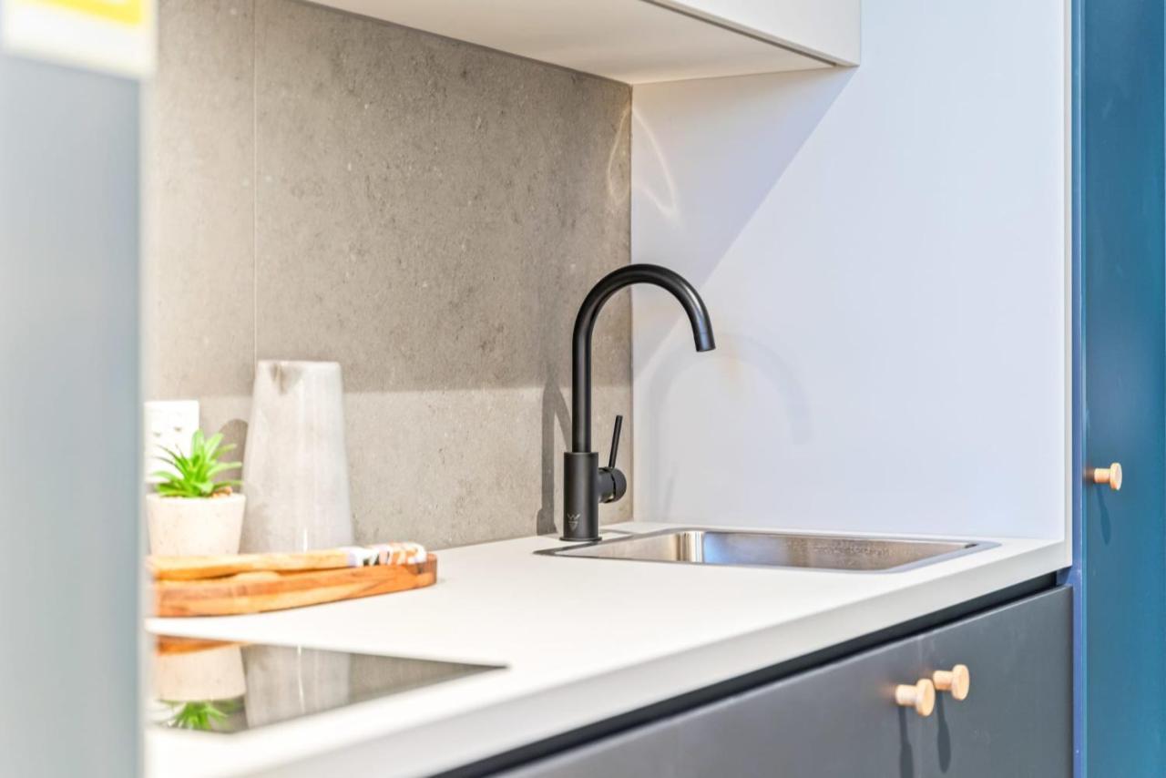 Modern Co-Living Apartments In Perth Central Екстериор снимка